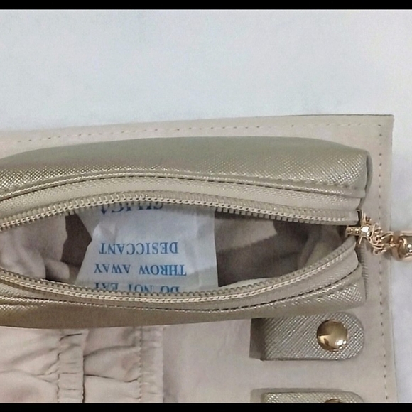 Palmer Travel Jewelry Roll, Organizer In Light Gold. NWOT. - Picture 10 of 10